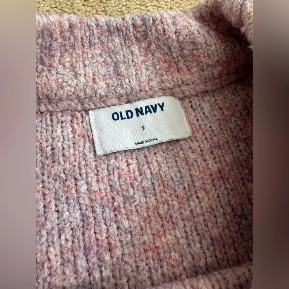 Old Navy Oversized Sweater - Picture 3 of 6